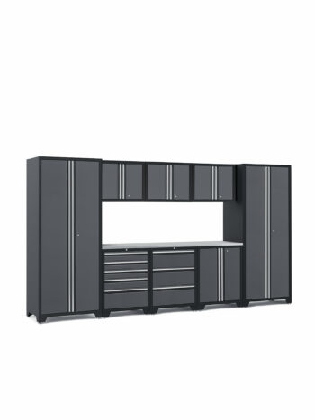 Garageinredning med åtta gråa skåp