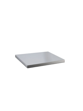 En rak rektangulär Bänkskiva rostfri 71cm PRO SERIES, med en metallisk silverfinish, visas mot en vit bakgrund, vilket framhäver dess släta, reflekterande yta och rena, skarpa kanter.