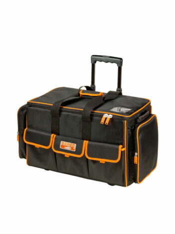 Verktygsväska Bahco 4750FB2W-24A 30x66x40cm är en svart och orange rullande verktygsväska som kommer med flera fack och ett teleskopiskt handtag. Den innehåller fickor på sidorna och framsidan, säkrade med dragkedjor och spännen för stängning.