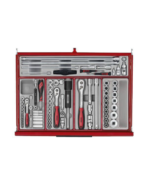 Verktygsvagn 7 lådor + 628 delar verktyg TengTools TKW26R628T, i rött, öppnas för att avslöja snyggt arrangerade verktyg som spärrar, hylsor, skruvmejslar och förlängningsstänger i avsedda fack.