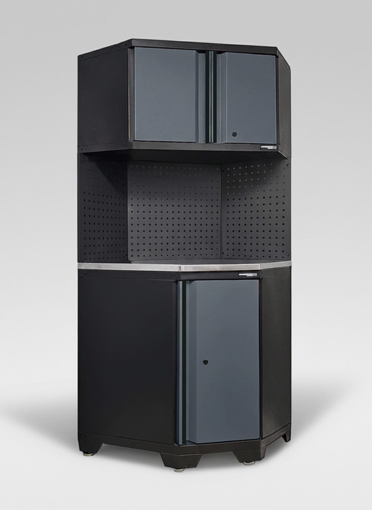 Hörnskåp komplett - Grå, PRO är ett svartgrått förvaringsskåp i metall med övre och nedre fack, alla med svartfärgat handtag och lås, samt en öppen mittsektion med verktygstavla