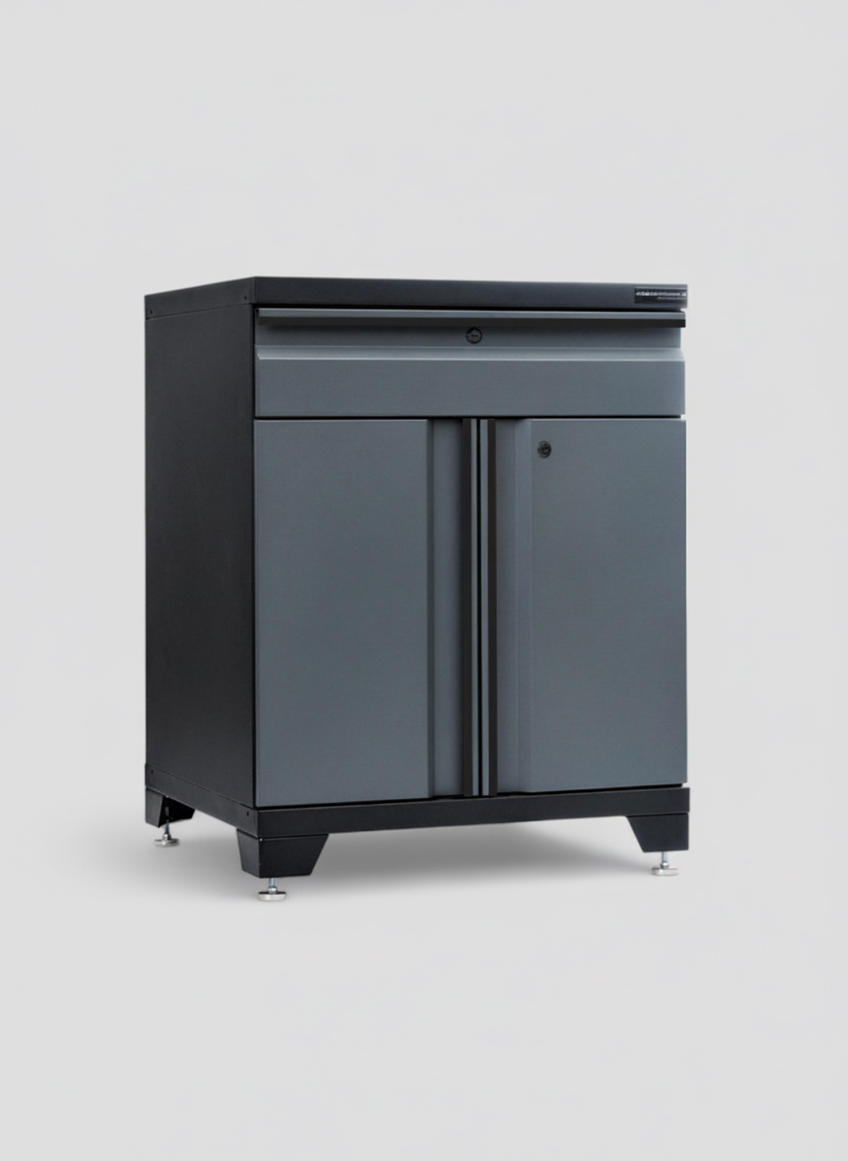 Verktygsskåp 1 låda och dörrar Black edition - Grå, PRO är ett svartgrått förvaringsskåp i metall med en låda, två dörrar och justerbara ben, mot en ljus bakgrund.