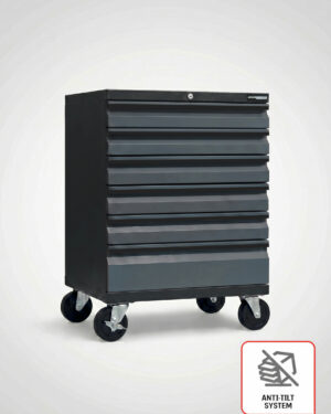 A Verktygsvagn 6 lådor Anti-Tilt Protection Black edition - Grå, PRO med sex lådor och fyra länkhjul visas mot en enfärgad bakgrund, med ett Anti-Tilt Protection-system för ökad säkerhet markerat i hörnet.